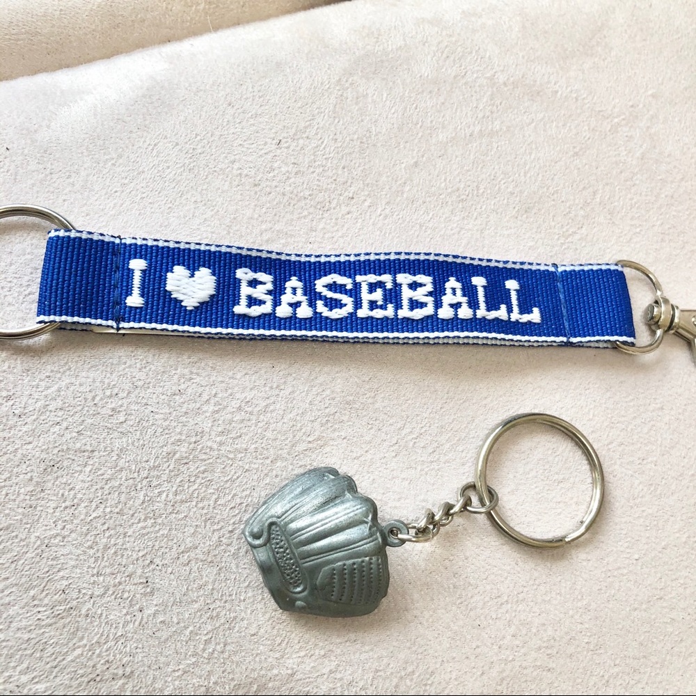 Mets and Baseball Keychain Set - Picture 4 of 5